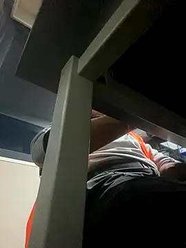 Snapshot of arasazgin chatting on 10-20-25, 03:23 arasazgin online show from 10-20-25, 03:23