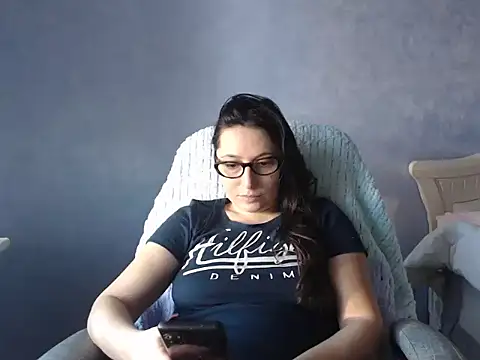 LuckyLisa23 online show from 03-27-26, 02:50