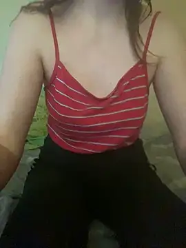 Snapshot of KittieCreme chatting on 05-08-26, 01:49 KittieCreme online show from 05-08-26, 01:49