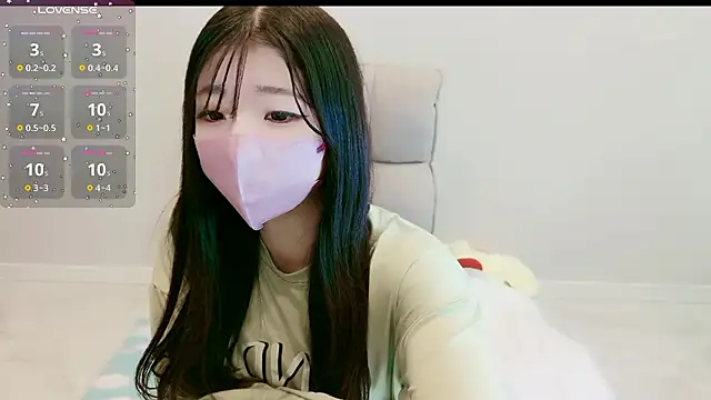 Snapshot of Rin_chan_77 chatting on 11-22-25, 10:09 Rin chan 77 online show from 11-22-25, 10:09