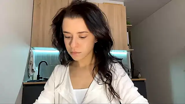 Snapshot of CeredAlum chatting on 10-15-25, 08:03 CeredAlum online show from 10-15-25, 08:03