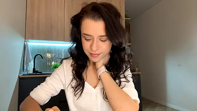 Snapshot of CeredAlum chatting on 10-21-25, 07:20 CeredAlum online show from 10-21-25, 07:20