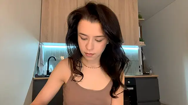 Snapshot of CeredAlum chatting on 12-05-25, 11:08 CeredAlum online show from 12-05-25, 11:08