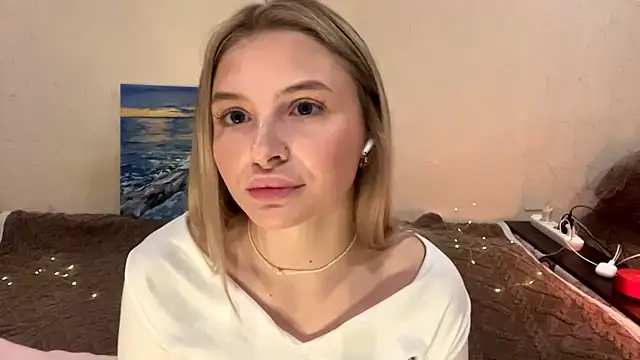 VictoriaMystery online show from 10-27-25, 03:49