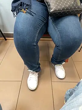 kevetvivi online show from 11-29-25, 09:23