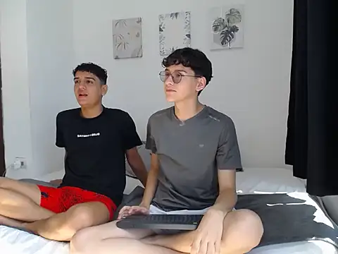 SpritzBoys online show from 10-13-25, 02:06