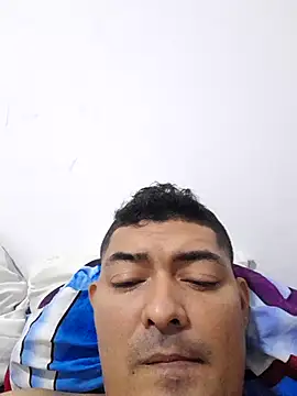 Snapshot of sexyandres_23 chatting on 11-16-25, 11:10 sexyandres 23 online show from 11-16-25, 11:10