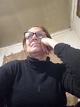 Mary wey online show from 10-23-25, 06:50