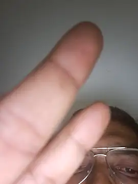 Snapshot of Memonsait1 chatting on 11-20-25, 06:18 Memonsait1 online show from 11-20-25, 06:18