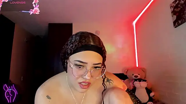 Lizz martins online show from 10-29-25, 02:14