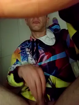 Snapshot of wsrh1948x1 chatting on 10-13-25, 09:15 wsrh1948x1 online show from 10-13-25, 09:15