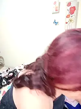 Snapshot of Erica_brooks_ chatting on 11-19-25, 09:59 Erica brooks online show from 11-19-25, 09:59