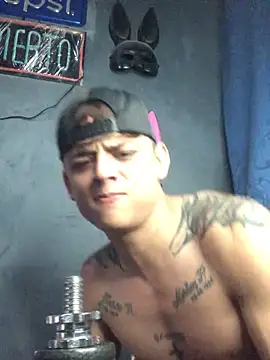 Cute curious online show from 10-15-25, 09:04