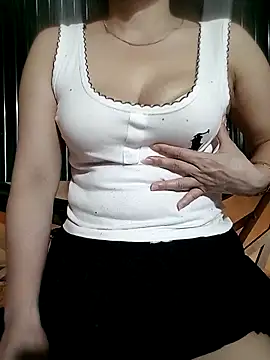 LalayCii online show from 10-15-25, 12:55