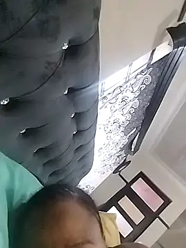 CaramelBoootie online show from 01-12-26, 04:18