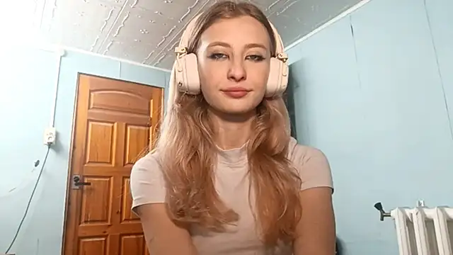 AmeliLia online show from 10-14-25, 03:02