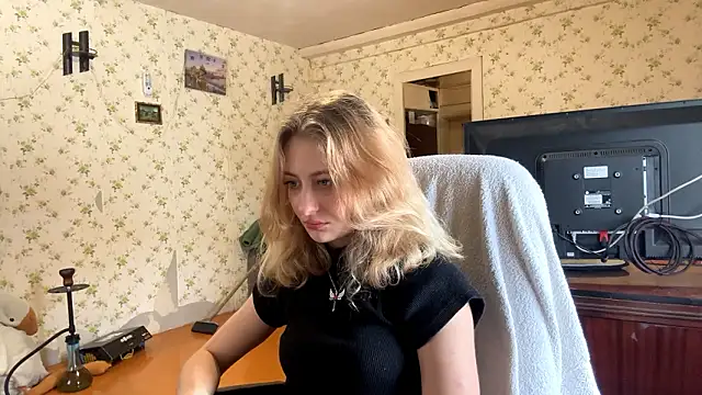 Snapshot of AmeliLia chatting on 03-03-26, 11:27 AmeliLia online show from 03-03-26, 11:27