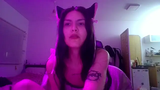 Snapshot of miapink33 chatting on 01-16-26, 12:25 miapink33 online show from 01-16-26, 12:25