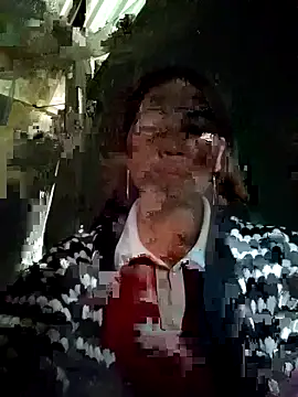 Snapshot of laddy-cute chatting on 10-27-25, 01:09 laddy-cute online show from 10-27-25, 01:09