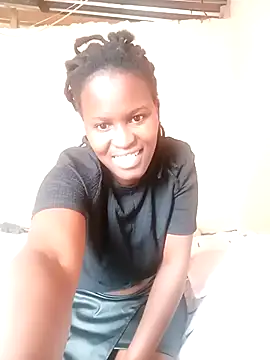 Snapshot of Sassy2219 chatting on 10-24-25, 08:22 Sassy2219 online show from 10-24-25, 08:22