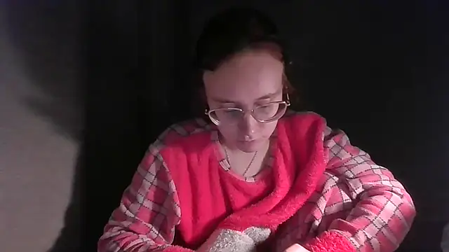 Snapshot of LuckySLove chatting on 04-04-26, 07:22 LuckySLove online show from 04-04-26, 07:22