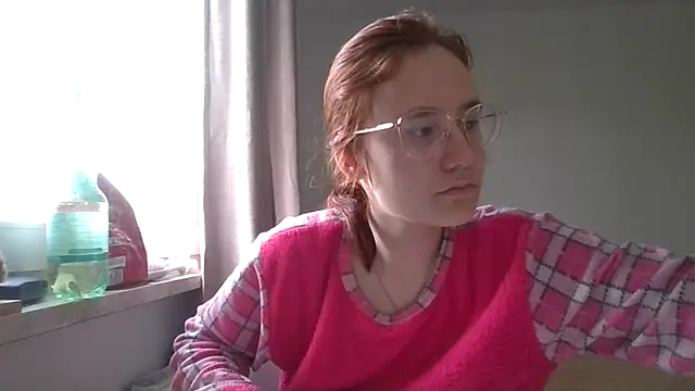 Snapshot of LuckySLove chatting on 04-05-26, 02:36 LuckySLove online show from 04-05-26, 02:36