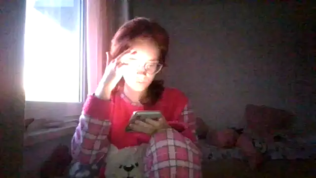 Snapshot of LuckySLove chatting on 04-06-26, 06:09 LuckySLove online show from 04-06-26, 06:09