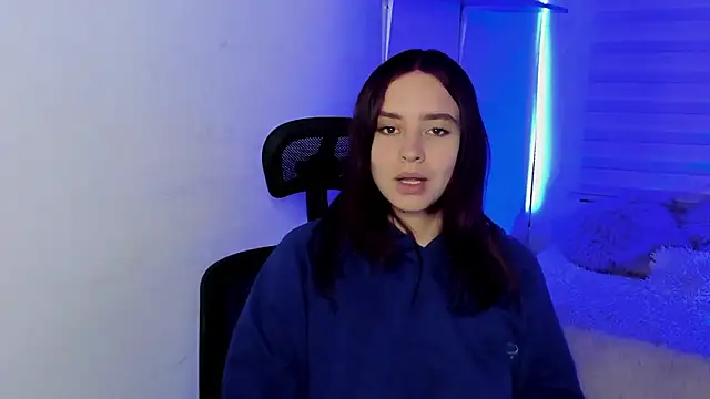 Emily Lindey online show from 01-18-26, 04:38