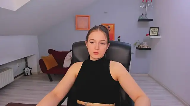 AnneWilsonn online show from 04-23-26, 12:29