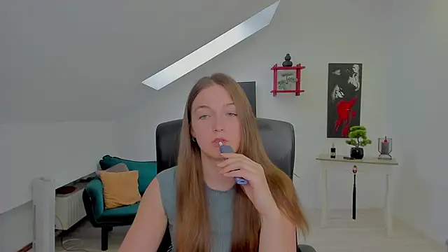 Snapshot of AnneWilsonn chatting on 05-18-26, 06:52 AnneWilsonn online show from 05-18-26, 06:52