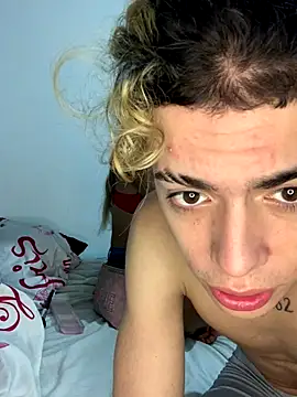 lily and wan online show from 11-19-25, 05:07