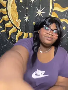 Snapshot of TheChubbySiren chatting on 02-13-26, 04:25 TheChubbySiren online show from 02-13-26, 04:25