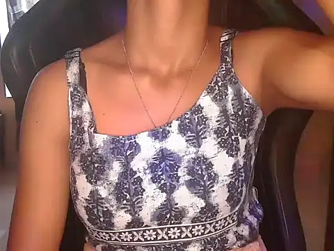 Surbhi Taneja online show from 11-04-25, 06:34