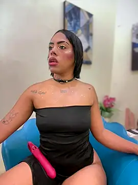 NovaFoxx online show from 10-22-25, 01:22