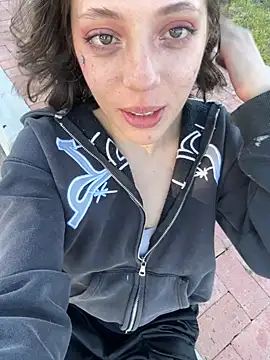 Snapshot of Ryan_ruru chatting on 01-17-26, 09:51 Ryan ruru online show from 01-17-26, 09:51