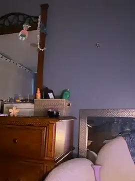 Snapshot of queenkelly1234 chatting on 02-12-26, 05:30 queenkelly1234 online show from 02-12-26, 05:30