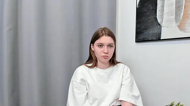 Snapshot of RoslynArcuo chatting on 10-18-25, 05:14 RoslynArcuo online show from 10-18-25, 05:14