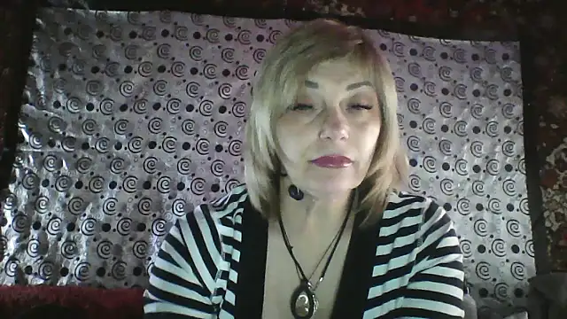 Snapshot of Lia_Ray chatting on 12-18-25, 08:59 Lia Ray online show from 12-18-25, 08:59