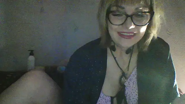 Snapshot of Lia_Ray chatting on 02-13-26, 08:49 Lia Ray online show from 02-13-26, 08:49