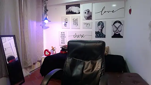 AmethystShadow17 online show from 03-16-26, 08:02