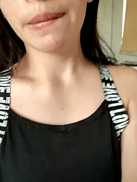 Snapshot of Excitedcouple06 chatting on 11-03-25, 12:06 Excitedcouple06 online show from 11-03-25, 12:06