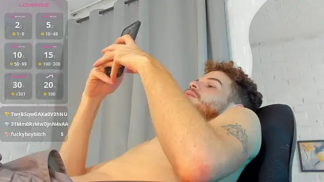 Snapshot of MATEO_HUNTER chatting on 02-06-26, 10:29 MATEO HUNTER online show from 02-06-26, 10:29