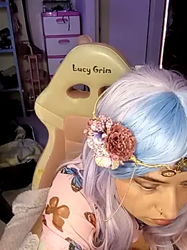 Snapshot of 111lucygrim111 chatting on 10-30-25, 07:47 111lucygrim111 online show from 10-30-25, 07:47