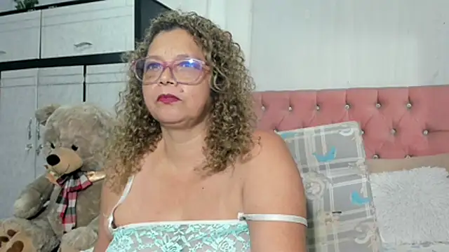 victoriaborunys online show from 03-25-26, 05:24