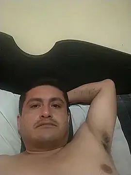 Snapshot of checheludo23 chatting on 12-01-25, 06:51 checheludo23 online show from 12-01-25, 06:51