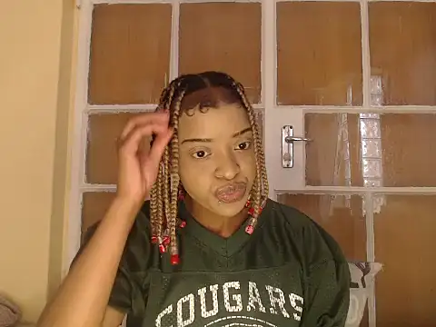 fifiqueen25 online show from 11-19-25, 03:34