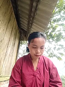 Snapshot of Nguyet2k4 chatting on 11-22-25, 04:22 Nguyet2k4 online show from 11-22-25, 04:22