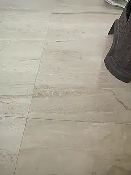 Snapshot of Vickyins480000 chatting on 12-17-25, 10:10 Vickyins480000 online show from 12-17-25, 10:10