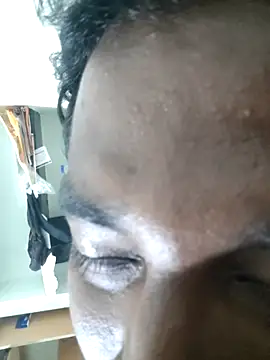 Snapshot of Vickyins480000 chatting on 12-22-25, 06:16 Vickyins480000 online show from 12-22-25, 06:16