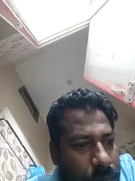 Snapshot of Vickyins480000 chatting on 02-06-26, 12:37 Vickyins480000 online show from 02-06-26, 12:37